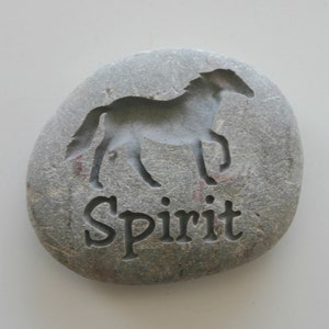 Custom Engraved Horse Memorial Stone Pet Loss River Rock Grave Stone Marker