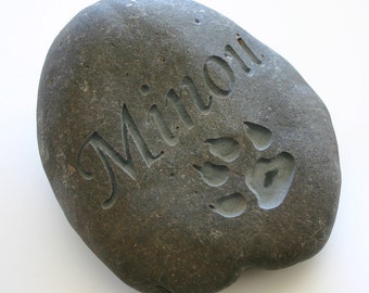 Custom Engraved Pet Memorial Stone Cat Paw Pet Loss River Rock