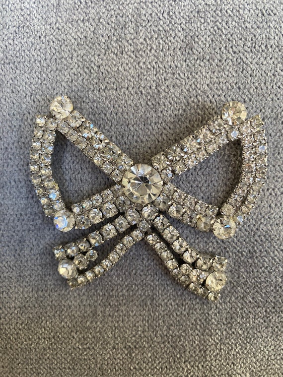 Kirks Folly Rhinestone Bow pin