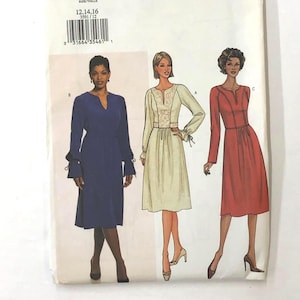 Butterick 3591 Misses&#39;/Misses&#39; Petite Dress, Uncut Vintage Sewing Pattern, size 12-14-16, bust 34-38