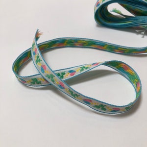 Cinta con motivo de corazones y tréboles, adorno decorativo para tapiz de primavera, azul, verde, rosa y amarillo, 4,3 yardas x 0,5 pulgadas