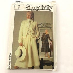 80s Separates Sewing pattern, Simplicity 6980, Connoisseur Collection, Pleated Skirt and Lined Jacket, Size 10, Bust 32.5&quot;