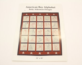 American Boy Alphabet Quilt Muster, Redwork, entworfen von Betty Alderman, 50 "x 56"" fertig."