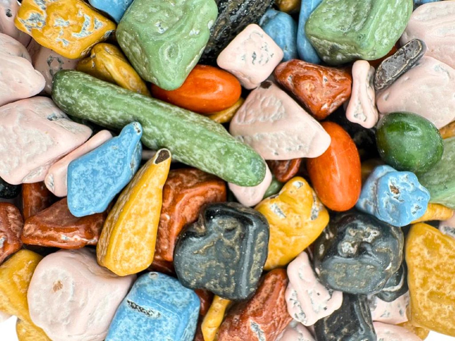 CHOCO ROCKS 6.4oz Pouch, Chocolate Candy Gems, Mini Rocks, Edible Decor ...