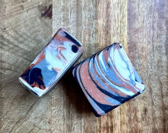 Jabón artesanal Sedona Swirl, jabón de proceso en frío.