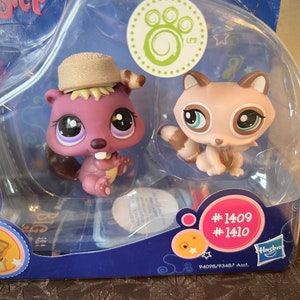 Hasbro 2009 Littlest Pet Shop. #1409 #1410 Beaver and Raccoon Littlest Pet Shop New In Package