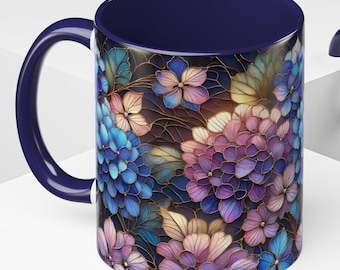 Caneca floral de vitral: xícara de café com hortênsia e flores silvestres