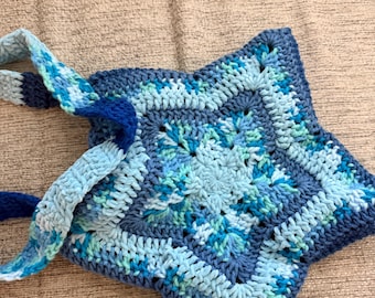 Bolso de estrella de crochet hecho a mano