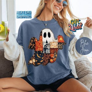Patchwork Ghost Halloween Shirt, Cozy Fall Aesthetic Tee, Rustic Spooky Season T-Shirt, Vintage Quilt Ghost Print, Halloween Ghost Tee