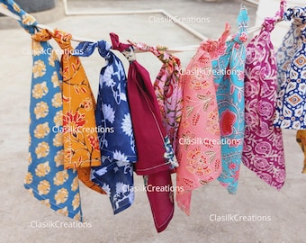 Servilletas de algodón con estampado de bloques hechas a mano: Juego de 20 servilletas florales combinables