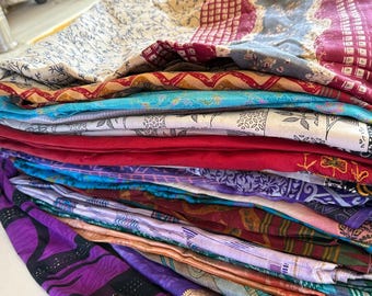 50 Pcs Vintage Indian Silk Saree Bundle: Assorted Prints, DIY Fabric