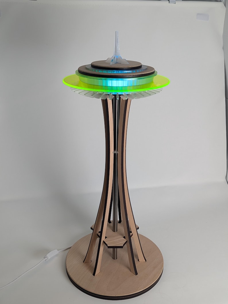 Lámpara LED Space Needle: moderna luz nocturna Seattle, madera exótica