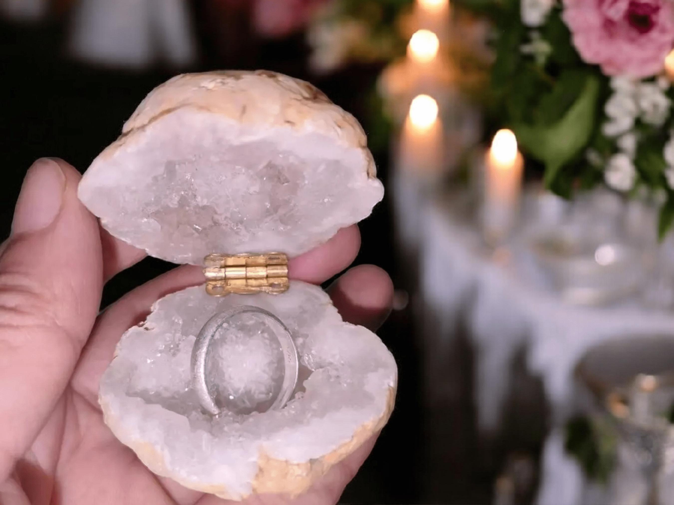 Raw White Agate Ring Box: Crystal Geode Wedding Ring Holder