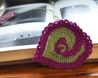 Handmade bookmark crocheted begonia green leaf pink escargot handcrafted houseplant book lovers gift for men and women lovely plant