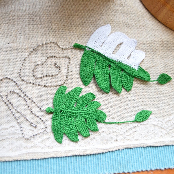 Crochet light pull monstera leaf ceiling fan chain dangle cord gift for houseplant lovers green and white leaves