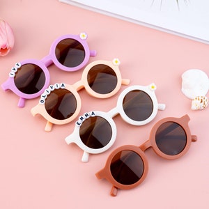 Personalised Wedding Favours,Bespoke Flower Girl Daisy Flower Sunglasses,Birthday Gift Sunglasses, Flower Girl,Toddler Gifts,Baby Gifts