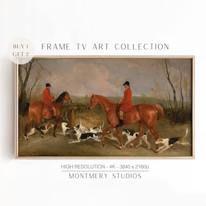 Puede incluir: Una pintura al óleo vintage que representa una escena de caza con dos jinetes a caballo, acompañados por una jauría de perros. Los jinetes visten abrigos rojos y cabalgan por un paisaje boscoso. La pintura está enmarcada en un marco dorado.
