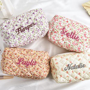 Personalisierte Blumen gestickte Make-up Tasche, Kosmetiktasche mit großer Kapazität, Brautjungfer Geschenke, Muttertagsgeschenk, Make-upVeranstalter
