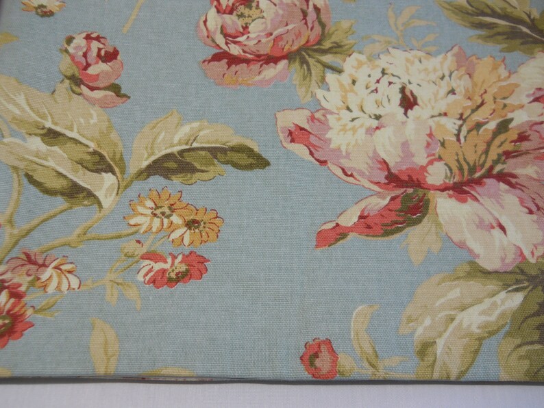Waverly Fleuretta Mist Floral Print With Choice Of Scalloped or Straight Bottom Valance