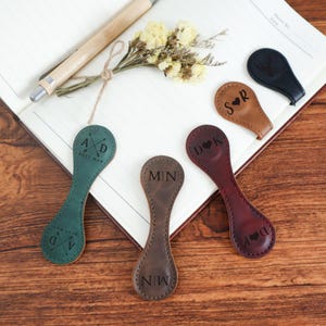 Engraved Initials/Name Magnetic Bookmark,Customized Leather Bookmark,Personalized Magnetic Bookmark,Christmas Gift for Him,Handmade Bookmark