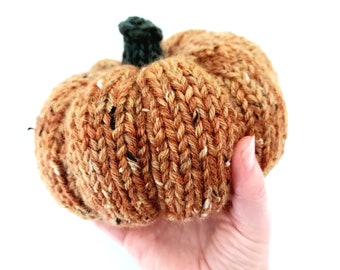 Knitting Pattern - How to Knit Stuffed Pumpkins, sizes 5" and 6", single strand or double stranded
