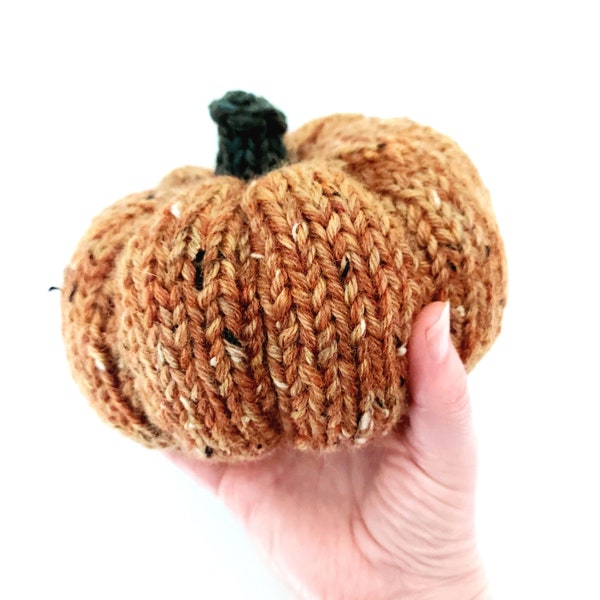 Knitting Pattern - How to Knit Stuffed Pumpkins, sizes 5" and 6", single strand or double stranded