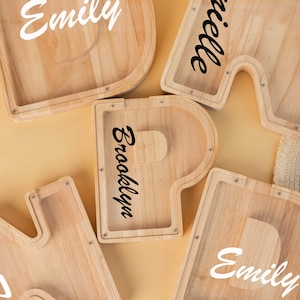Alcancía de madera grande personalizada con letras para niños, alcancía con nombre personalizado, regalo de madera para niños, alcancía de madera con letras del alfabeto para cumpleaños