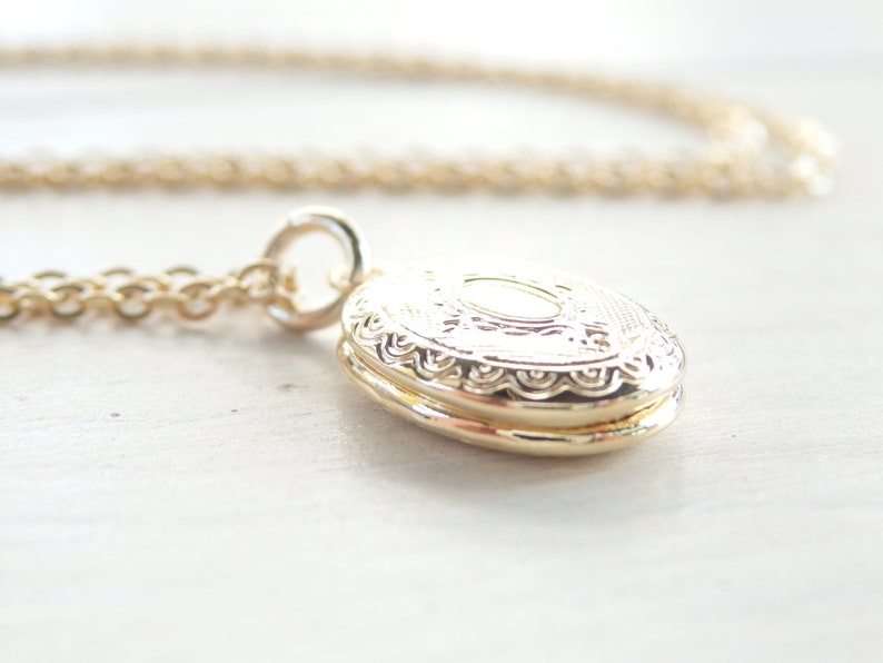 Minimalist Locket Necklace Handmade Dainty Gold Silver LOCKET Necklace Handmade Birthday Gift Gift for Her Women Spring Jewelry 14K Gold finish