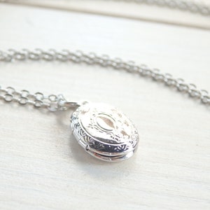 Minimalist Locket Necklace - Handmade Dainty Gold Silver LOCKET Necklace - Handmade Birthday Gift - Gift for Her Women - Fall Jewelry