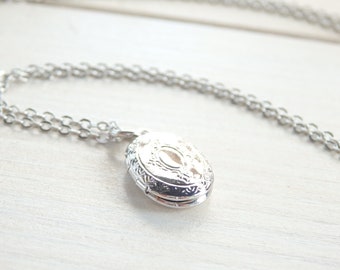 Minimalist Locket Necklace - Handmade Dainty Gold Silver LOCKET Necklace - Handmade Birthday Gift - Gift for Her Women - Spring Jewelry