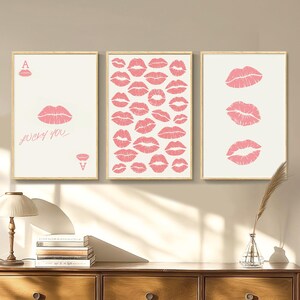 Poster artistico con bacio rosa, poster da parete con carte da poker Kiss, arredamento estetico alla moda, arredamento retrò per la casa, regalo stampato