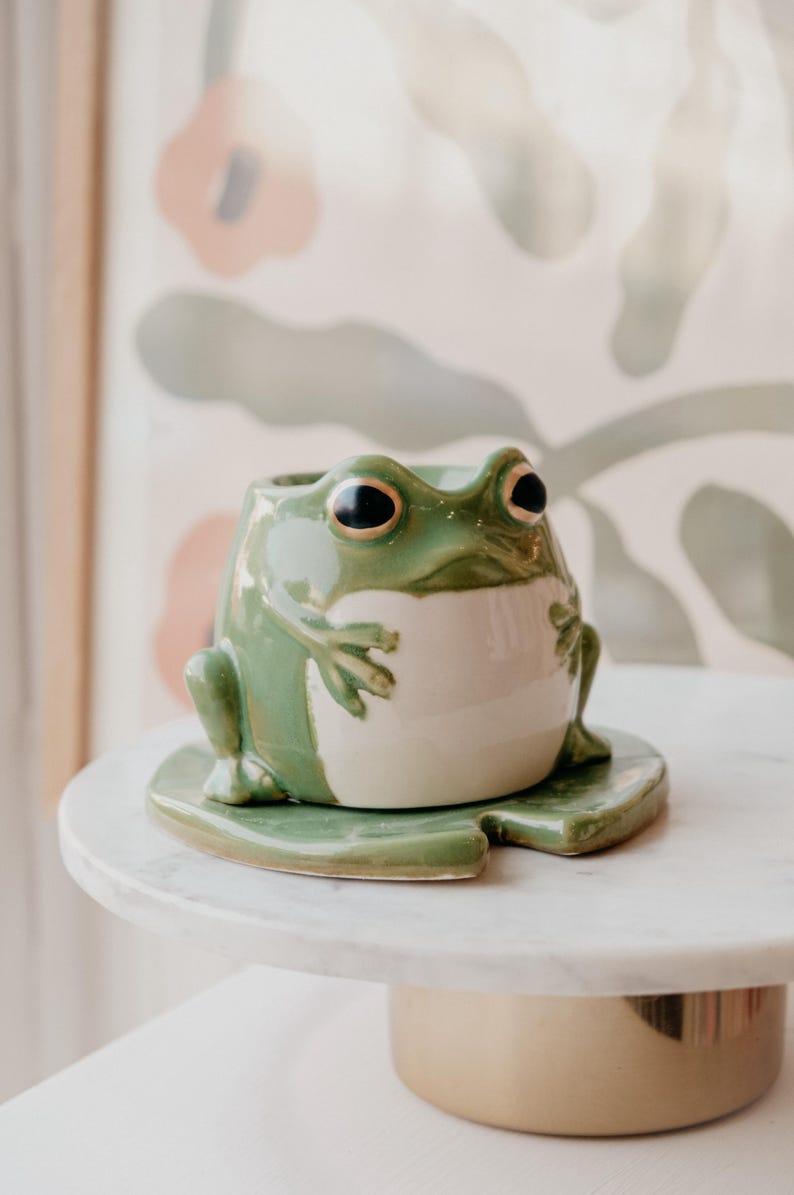 Frog Lily Pad Green Wax Melt Burner | Cottagecore Christmas Aesthetic Home Decor Gift | Witch Aesthetic Decor