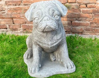 Concrete pug sculpture, Outdoor dog art, Lawn pet design, Beton pug ornament, Yard pug figure, Cement dog decor, Pug loss gift statue