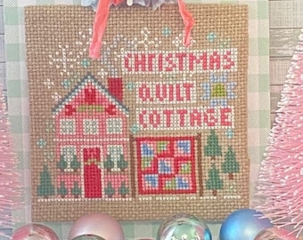 Patrón de punto de cruz para colcha navideña de cabaña – Serie Casas de vacaciones (Patrón PDF)