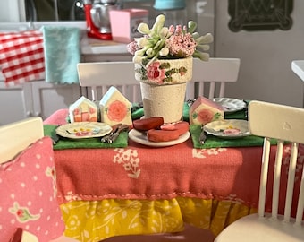 Miniature Shabby Chic  Cottage Style Dollhouse tablesetting,  Table   and Chairs-1:12 Scale Dollhouse Miniature