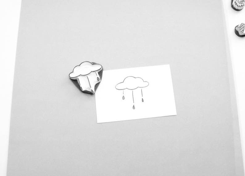 Rain cloud stamp medium sized with rain drops