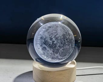 Lámpara de luna de cristal personalizada, base de madera grabada, luz nocturna galáctica, bola de nieve para regalo de Navidad.