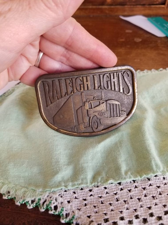Raleigh Lights, big rig, truck, cigarettes, belt … - image 1