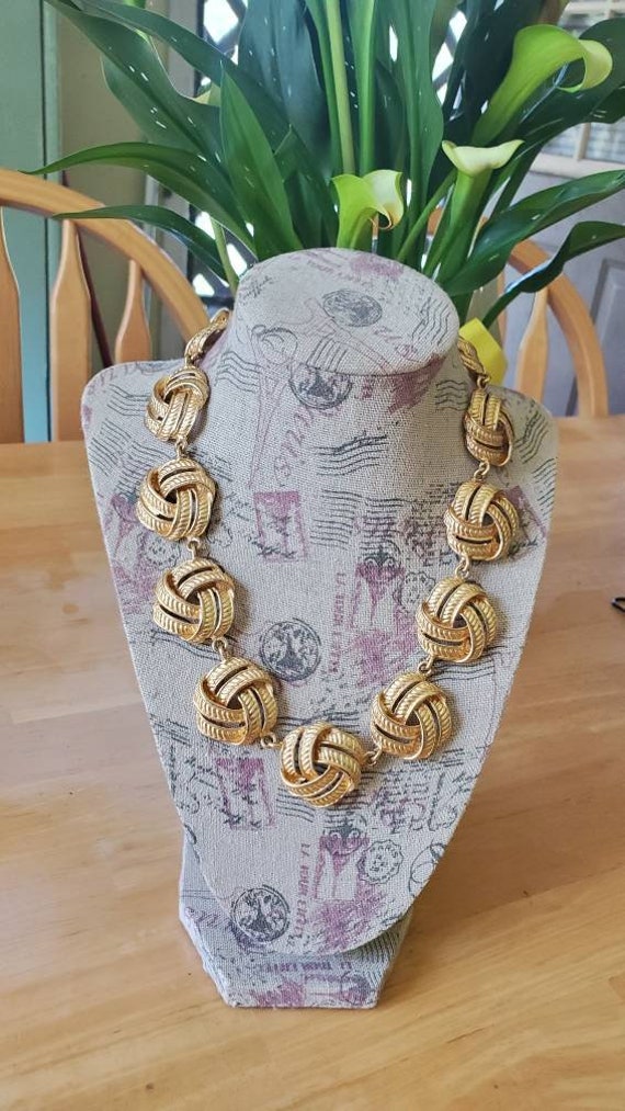 Goldtone, knotted, tied, 80's retro, necklace, unm