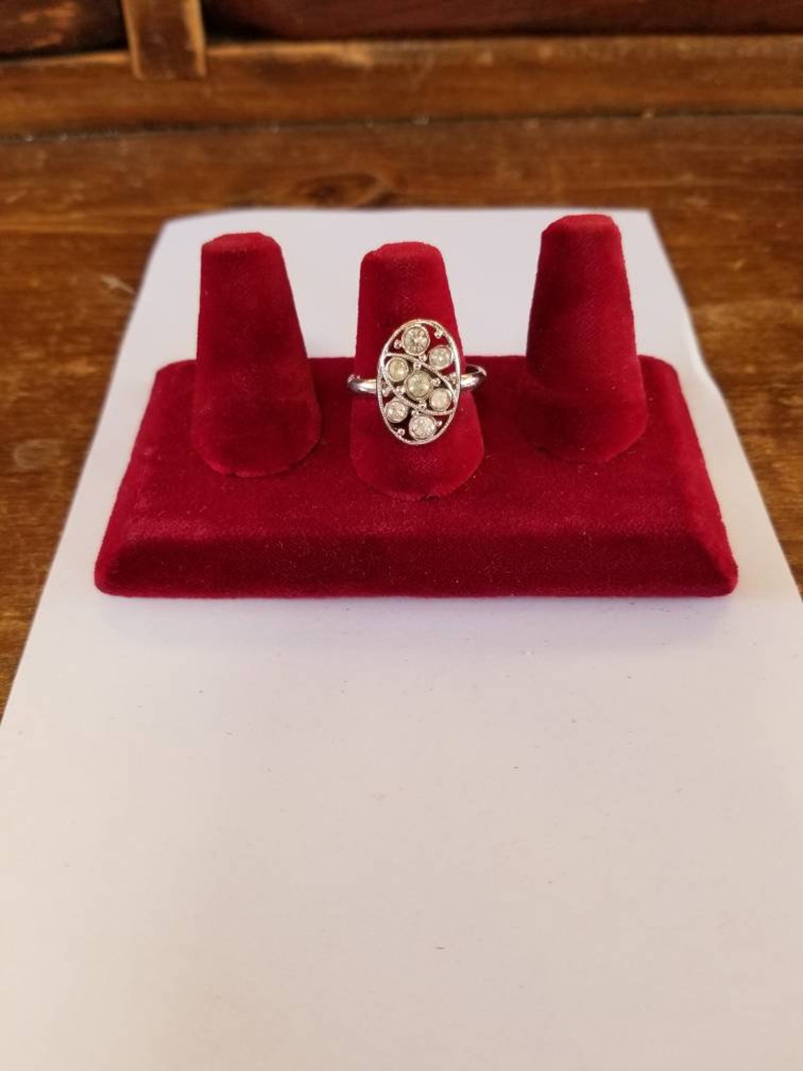 Bague Cocktail Argentée à Pierres Multicolores Pendantes - Occasion