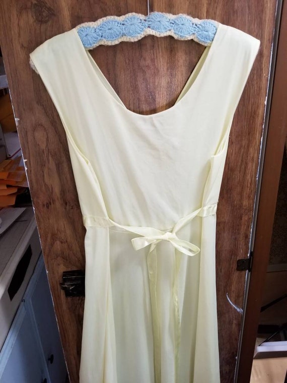 Vintage, 60s, ladies, pastel yellow, gown, dainty… - image 4