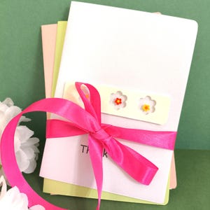 Handgemaakte wenskaartenset met bloemdessin | Minimalistische kaart met envelop | Elegant handgemaakt briefpapier voor elke gelegenheid