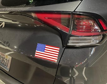 Reflective USA Flag Car Decal – Patriotic Night Glow Vinyl Sticker
