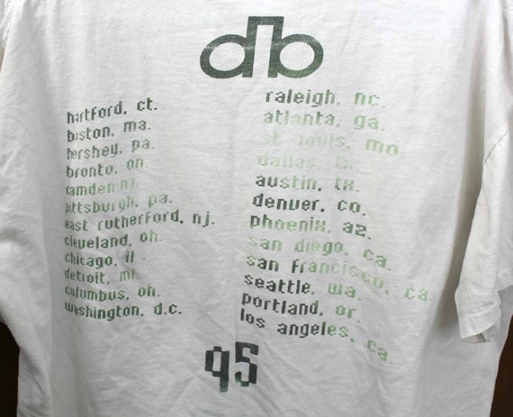 1995 1995 1995 David Bowie à l’extérieur de la Tour chemise XL Blanc b58440 1995 1995 1995 David Bowie à l’extérieur de la Tour chemise XL Blanc b58440