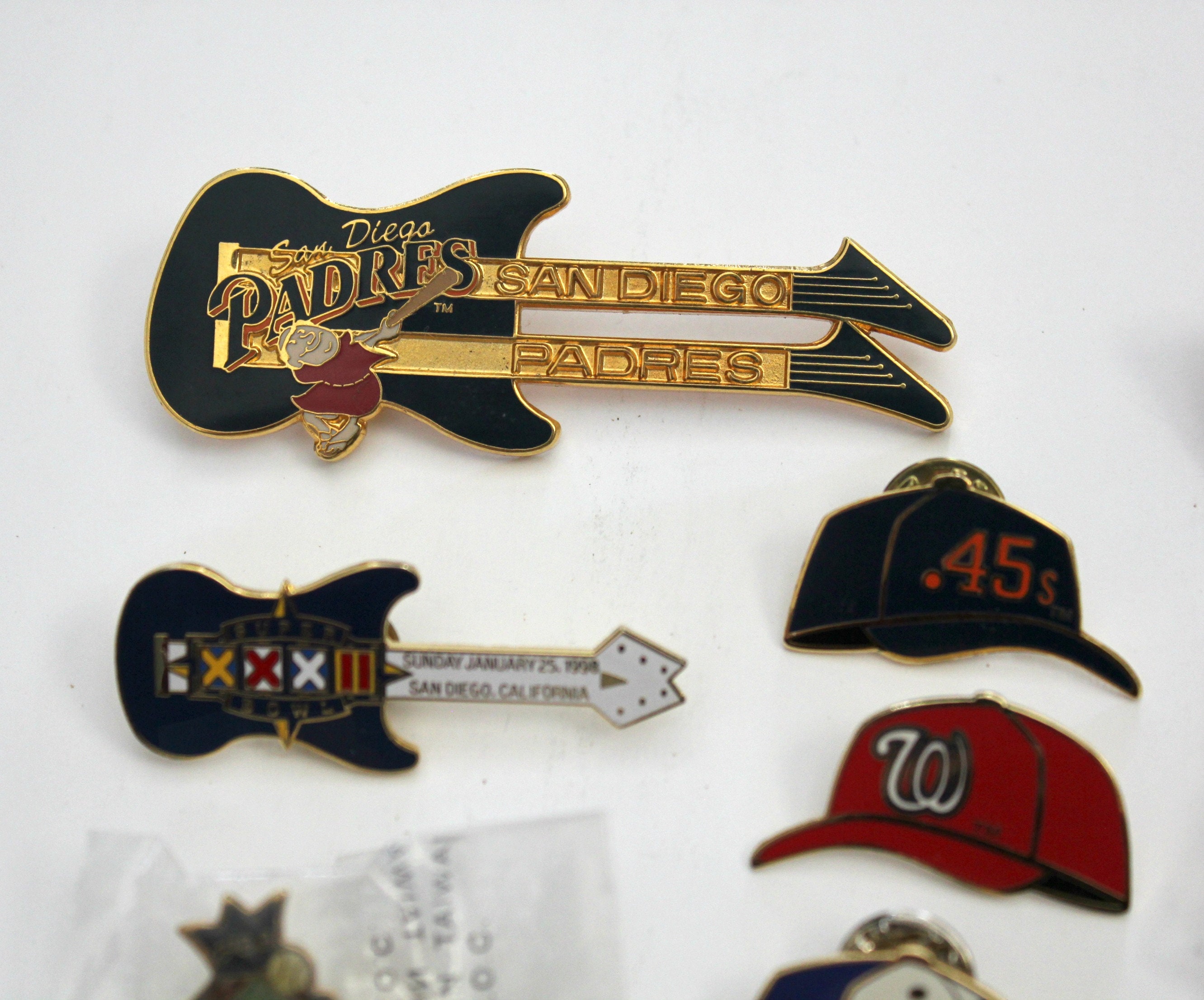 Lot MLB Major League Baseball Pins, Press, 1988 1955 Dodgers, Mariners