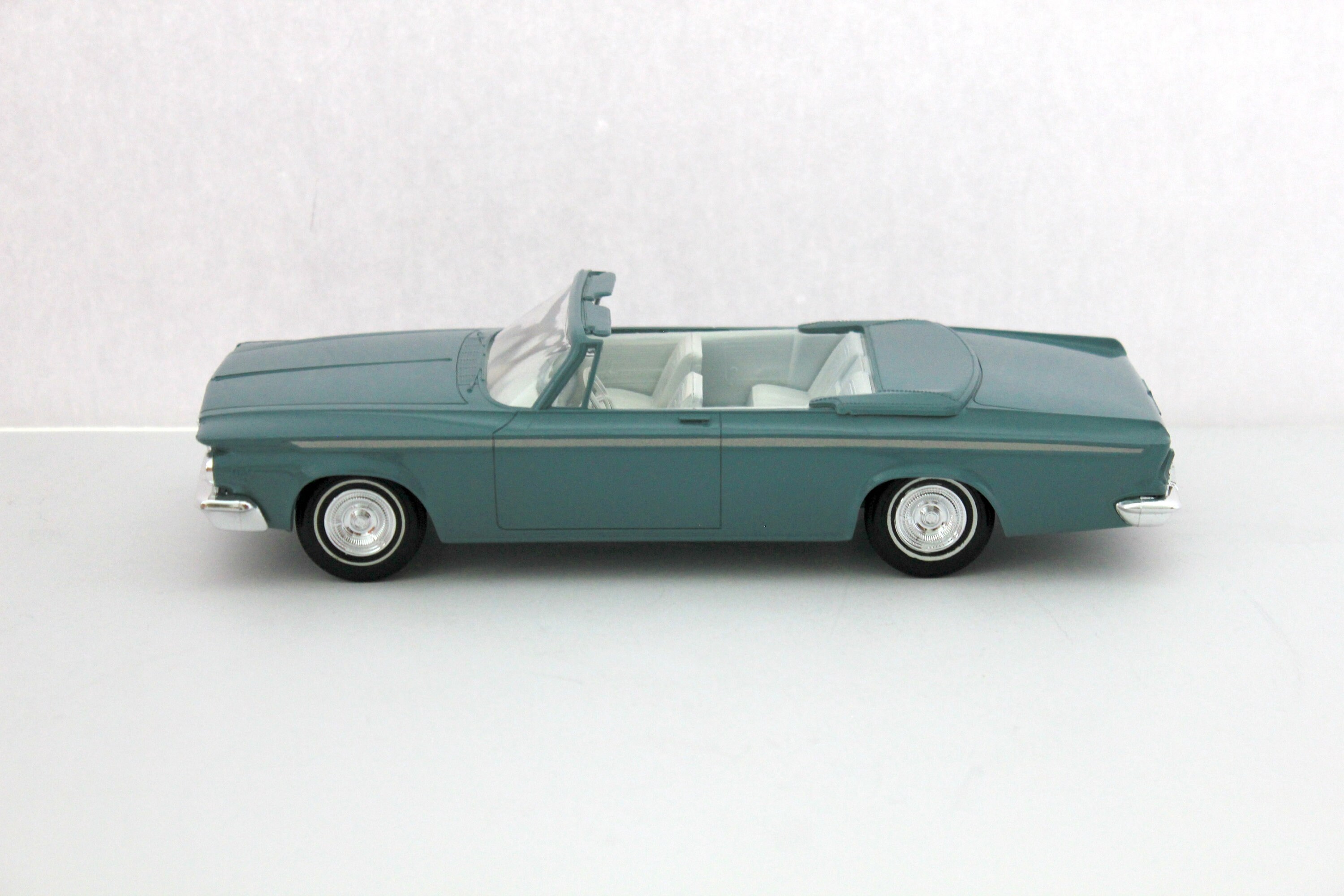 1964 Chrysler 300 Convertible Vintage Jo-Han Model Car Dealer Promo