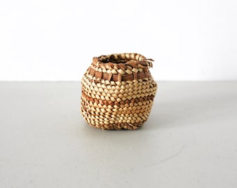 Native American Makah Mini Basket, NW Coast Tribe