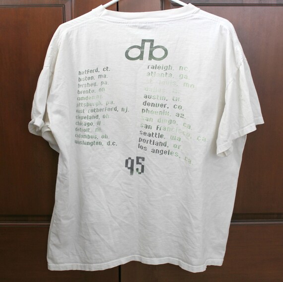 1995 1995 1995 David Bowie à l’extérieur de la Tour chemise XL Blanc b58440 1995 1995 1995 David Bowie à l’extérieur de la Tour chemise XL Blanc b58440