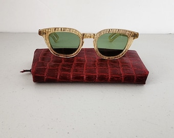 Grantly Cat's Eye Confetti Gold Sunglasses with Zipelo Case, Vintage Mid Century Frames