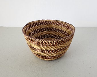Chehalis Native American Woven Basket, Vintage 1940s